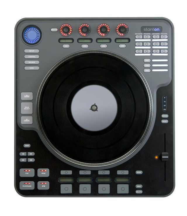blank The SCS.1d deck connects to your computer over FireWire.